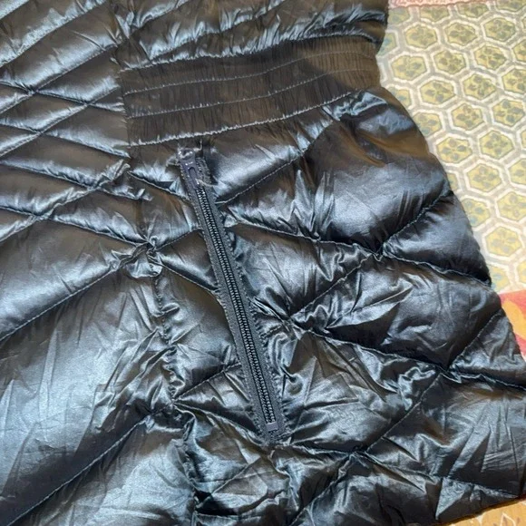 Lane Bryant Women's Down Puffer Jacket Size 26/28 Hooded Black Quilted Coat - Picture 6 of 8